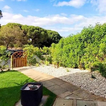 Charm & Pool And Beach & Wi-fi & Bbq & Golf & Albufeira Villa