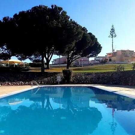 Charm & Pool And Beach & Wi-fi & Bbq & Golf & Albufeira * Olhos de Agua (Albufeira)