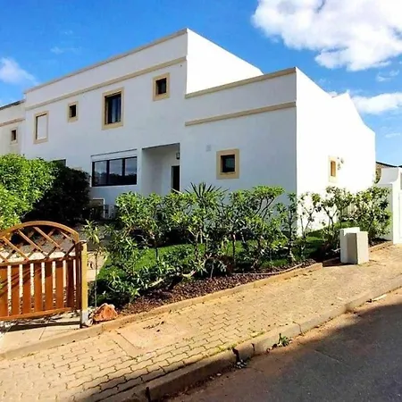 Villa Charm & Pool And Beach & Wi-fi & Bbq & Golf & Albufeira Olhos de Agua (Albufeira)