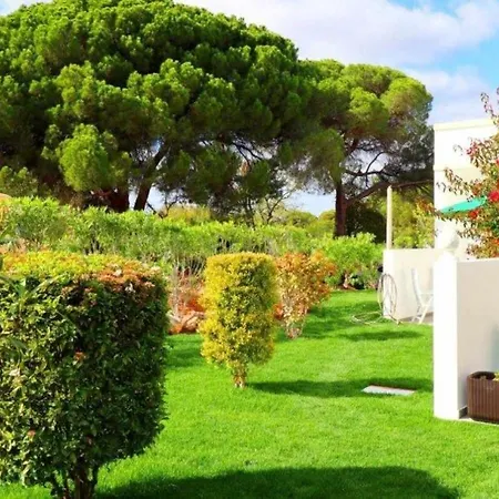 Charm & Pool And Beach & Wi-fi & Bbq & Golf & Albufeira * Olhos de Agua (Albufeira)